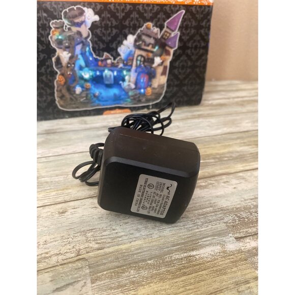 Y2K Target LED Castle Halloween Village in Box Tested & Works - Picture 10 of 16